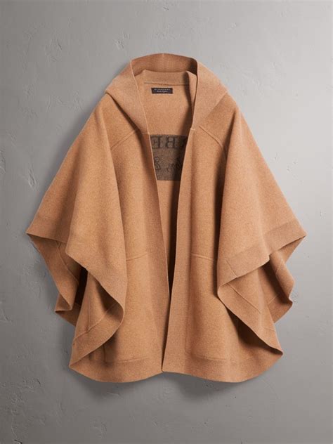 burberry poncho shawl pockets.